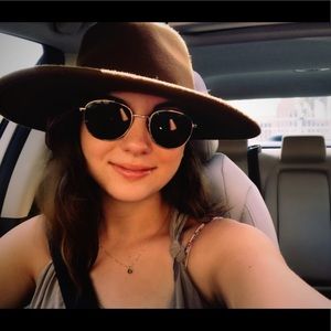 Meet your Posher, Paige